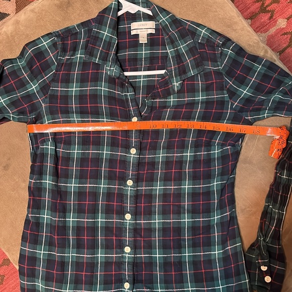 J. Crew plaid women’s top. - Picture 4 of 4